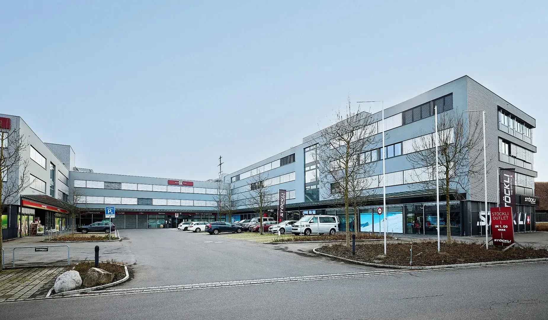 DHG Gruppe erweitert Gewerbeimmobilien-Portfolio durch Hotel-& Retailliegenschaft in Cham
